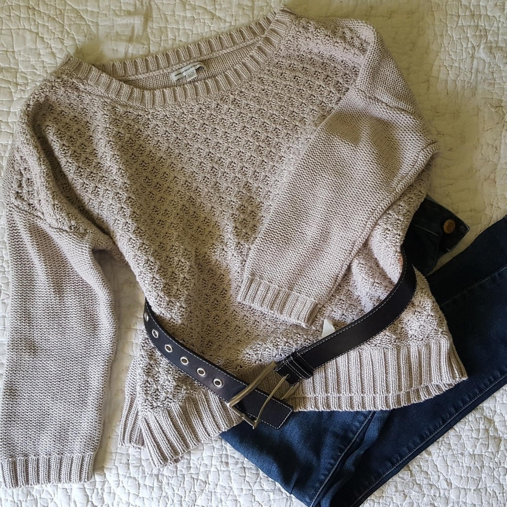 A&E knit sweater 🍁